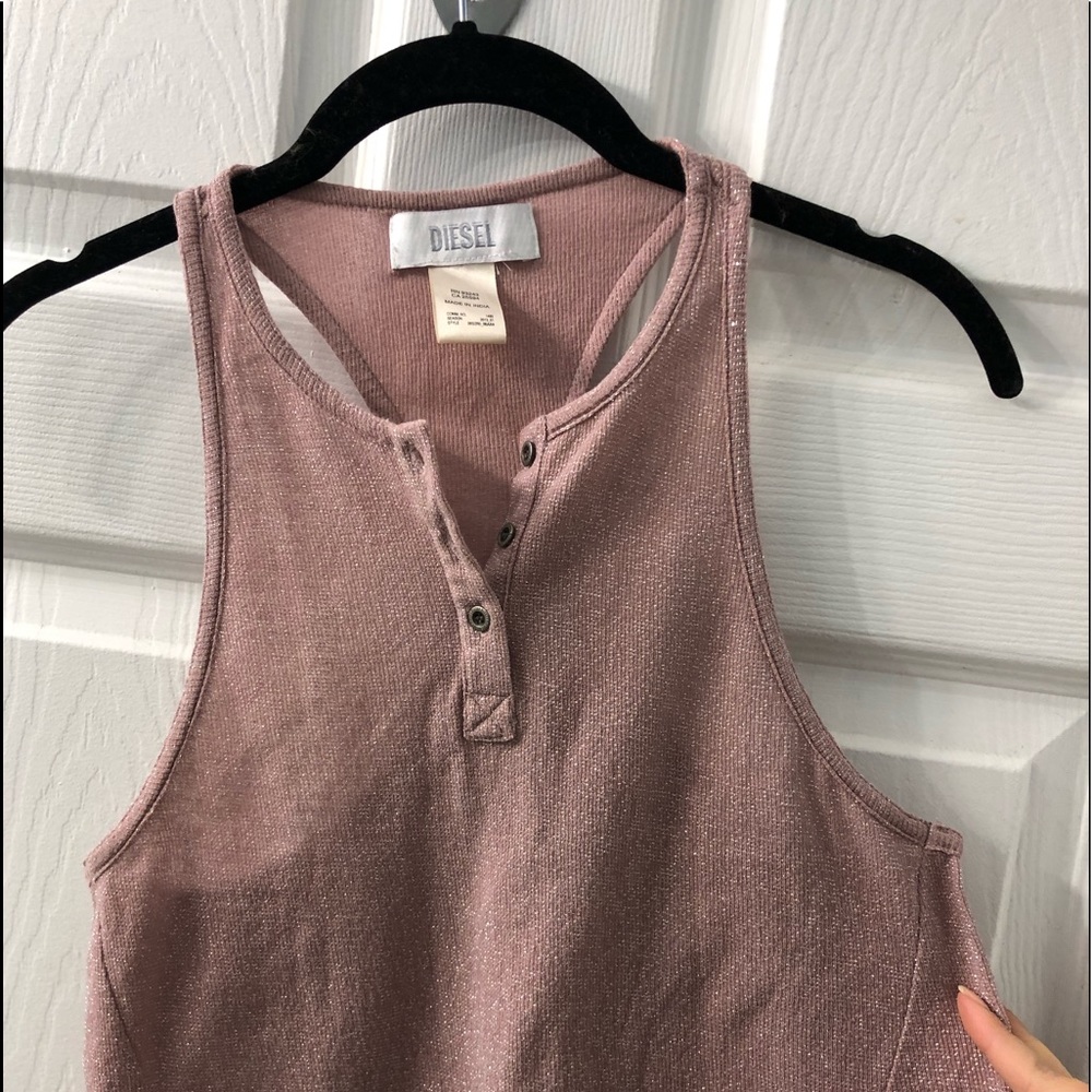 Diesel tank top